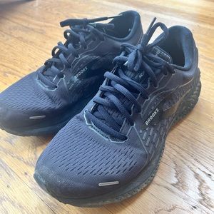 Brooks running shoes | Black | women’s size 8.5